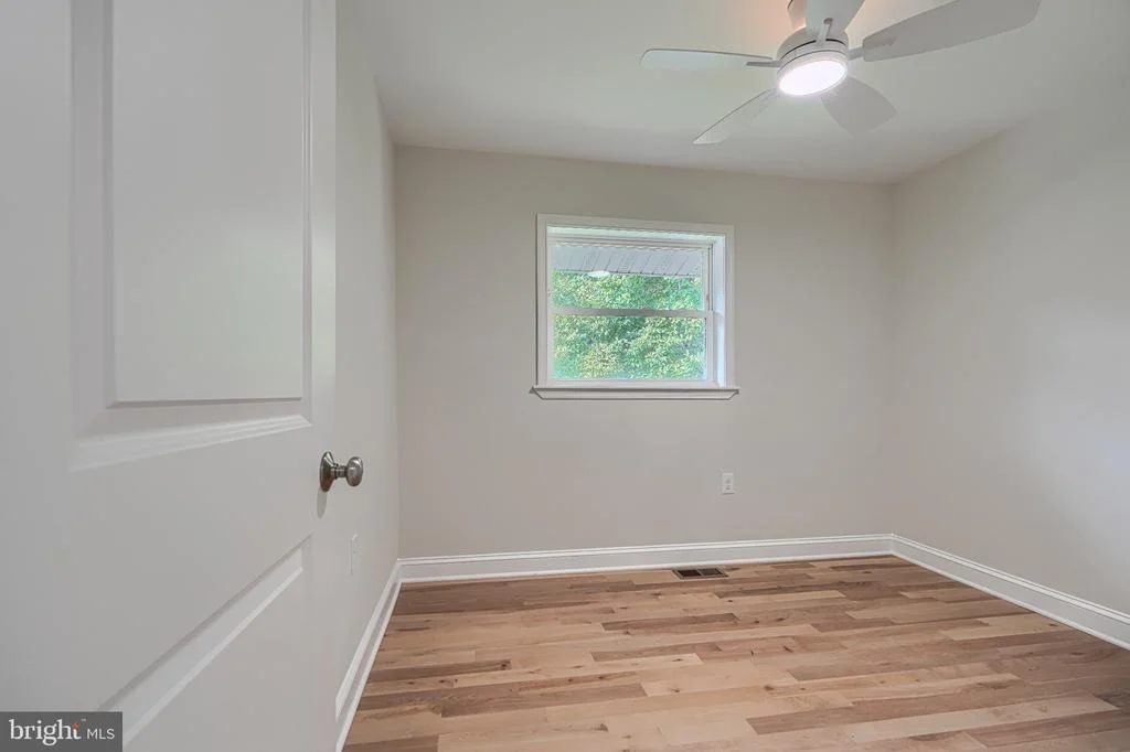 Photo of 11305 MAPLEVIEW DRIVE