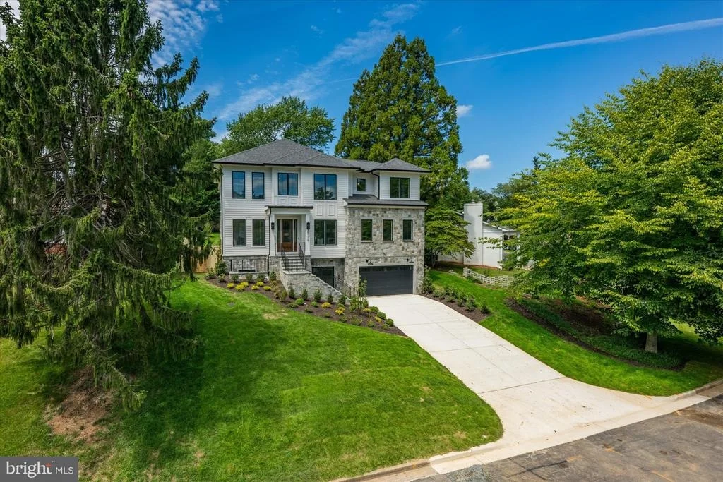 Photo of 6179 HARDY DRIVE