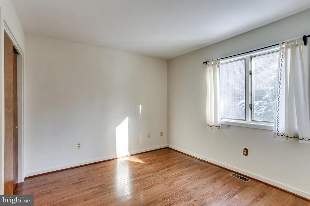 Photo of 6148 LLANFAIR DRIVE