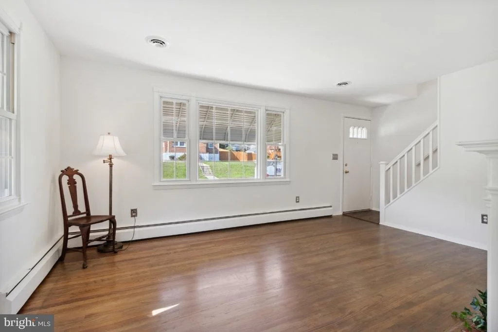 Photo of 638 LONGVIEW DRIVE