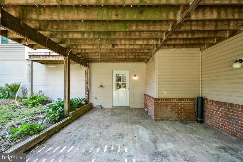 Photo of 2528 MONOCACY BOTTOM ROAD