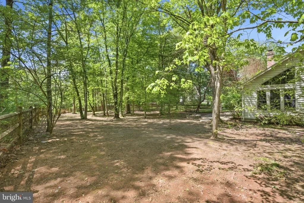 Photo of 6762 BRONZE POST ROAD