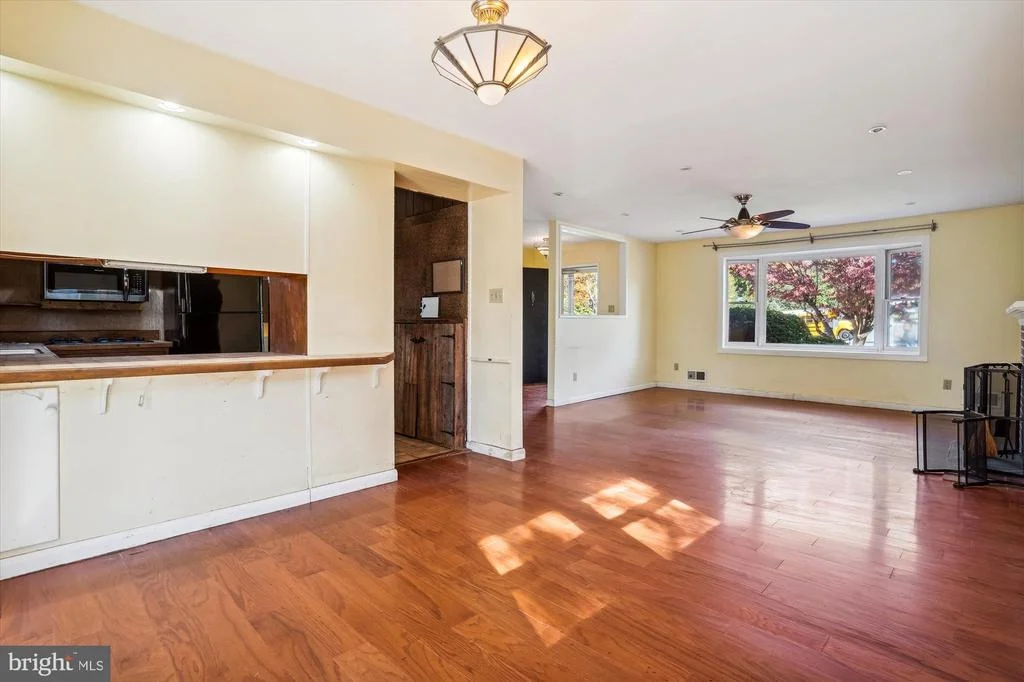 Photo of 5406 NUTTING DRIVE