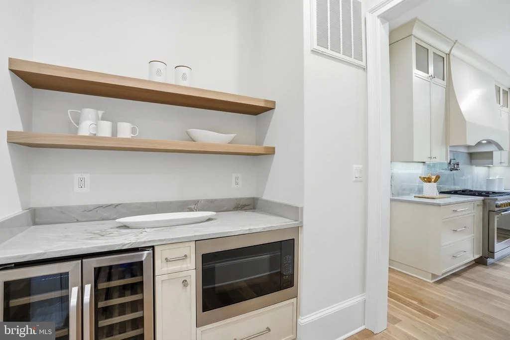 Photo of 1142 CAMERON ROAD
