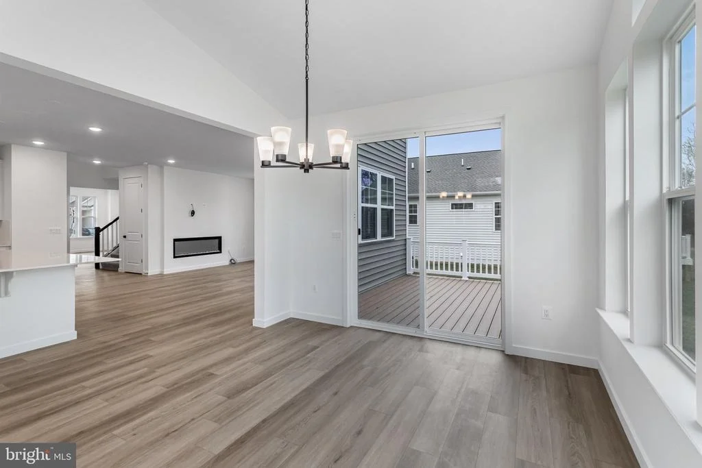 Photo of 2083 SPRINGVALE DRIVE