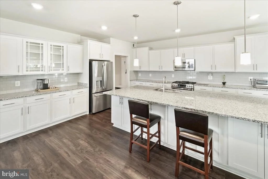 Photo of 5211 CONTINENTAL DRIVE