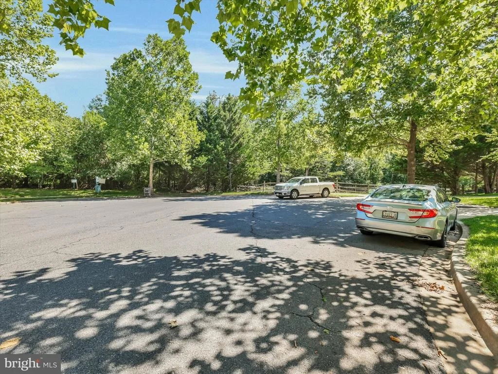 Photo of 8104 PEPPER RIDGE WAY