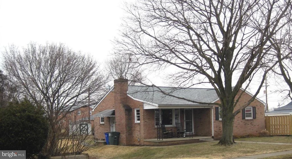 Photo of 17 13TH STREET E
