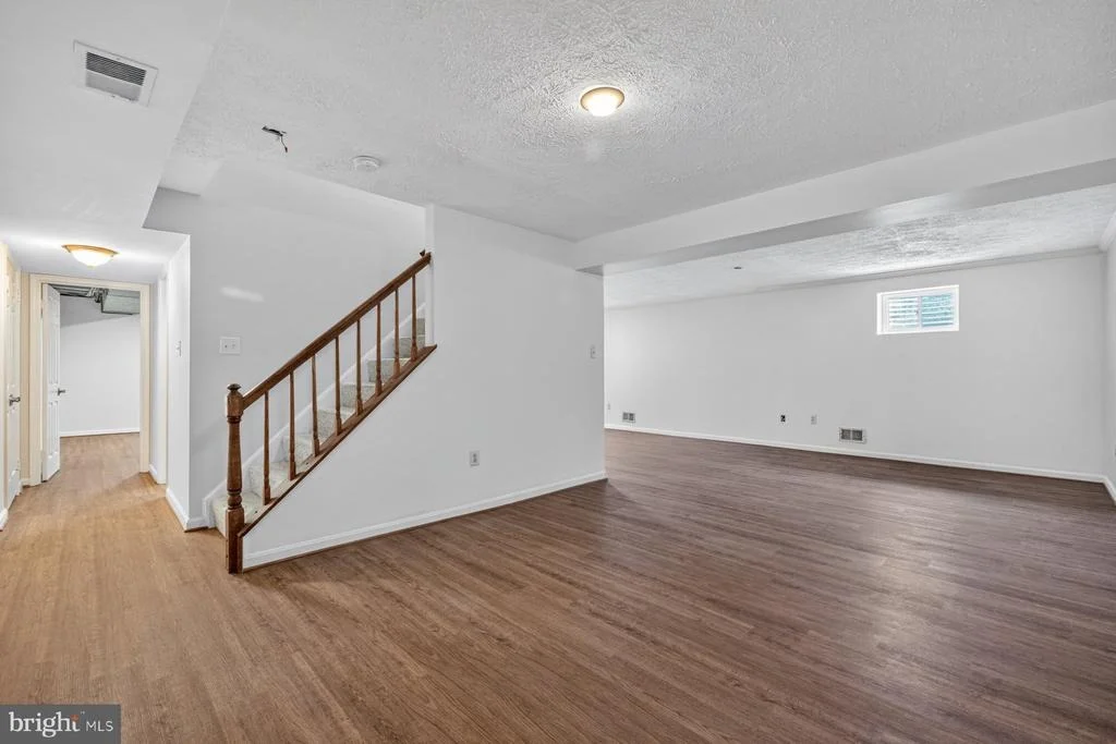 Photo of 15001 NOTLEY ROAD