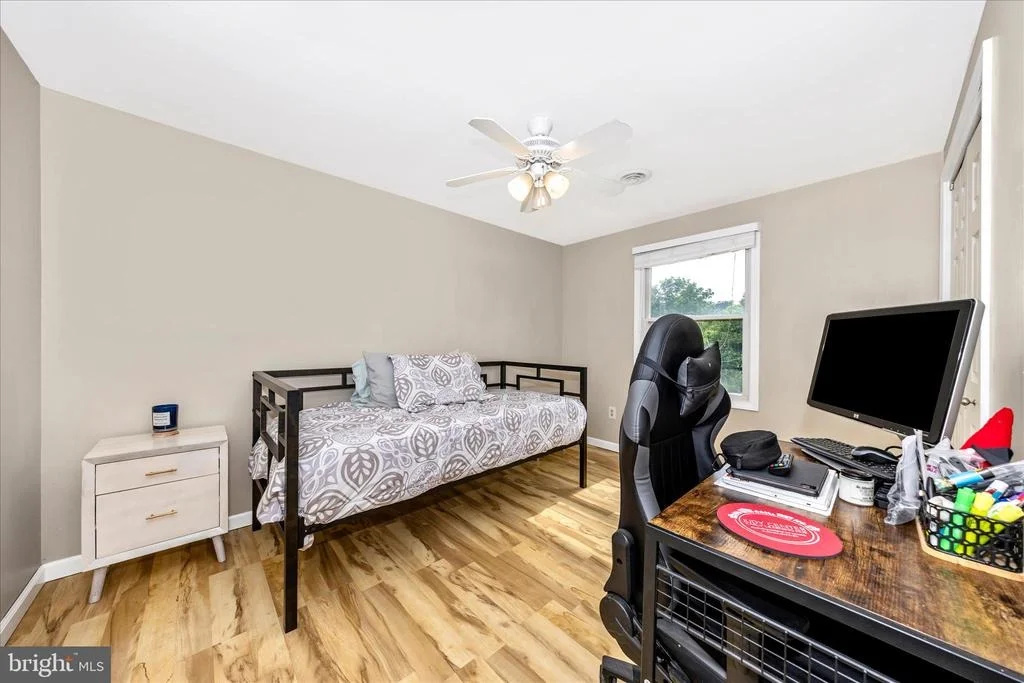 Photo of 6641 JEFFERSON BLVD