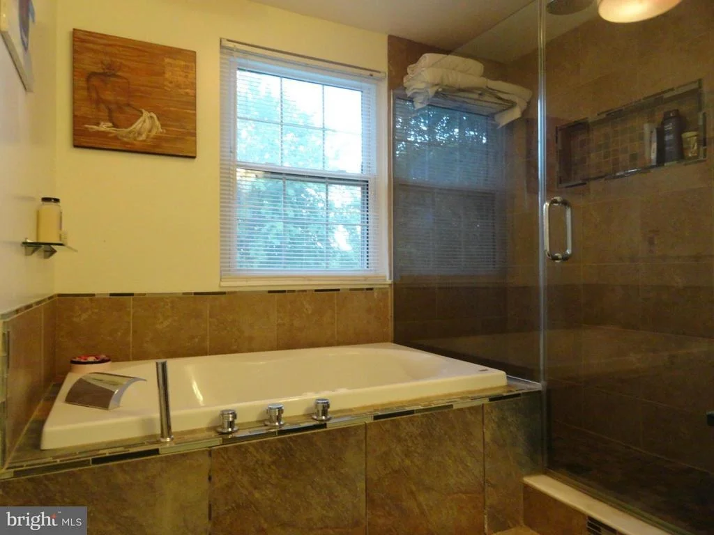 Photo of 1508 RAINBOW DRIVE