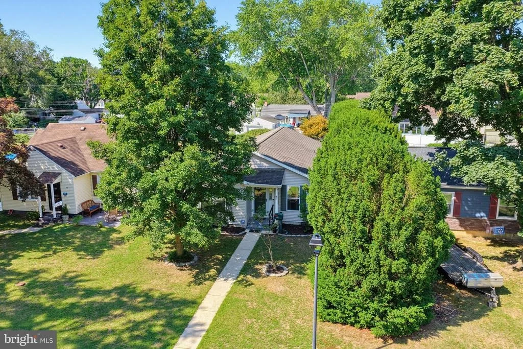 Photo of 50 N HALSEY ROAD