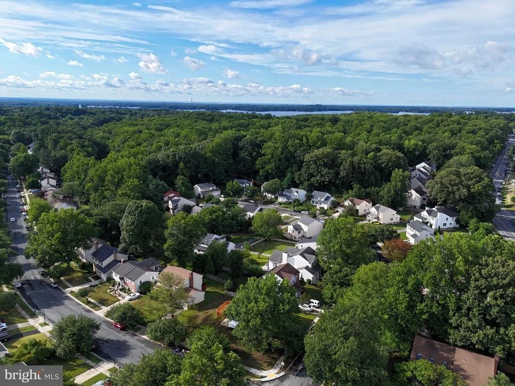 Photo of 1240 VIKING DRIVE N