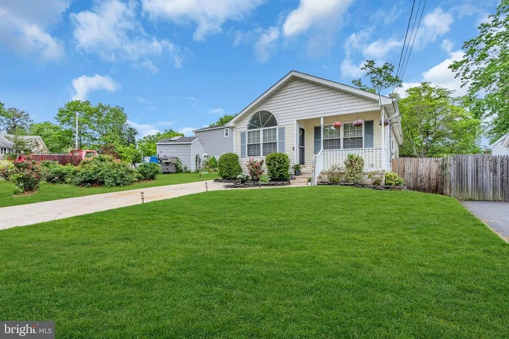 Photo of 1838 WHITCOMB ROAD