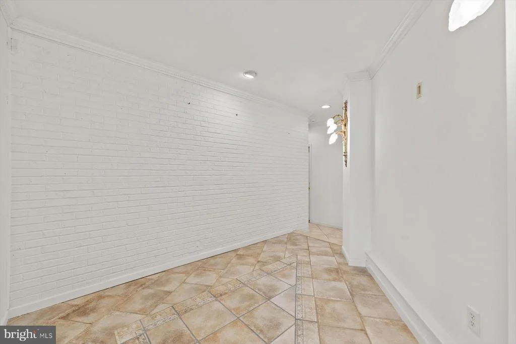 Photo of 20340 SILVER LAKE DRIVE