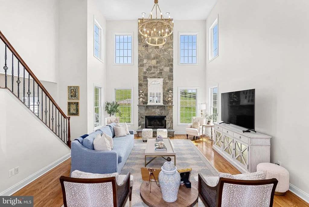 Photo of 15064 BARLOW DRIVE