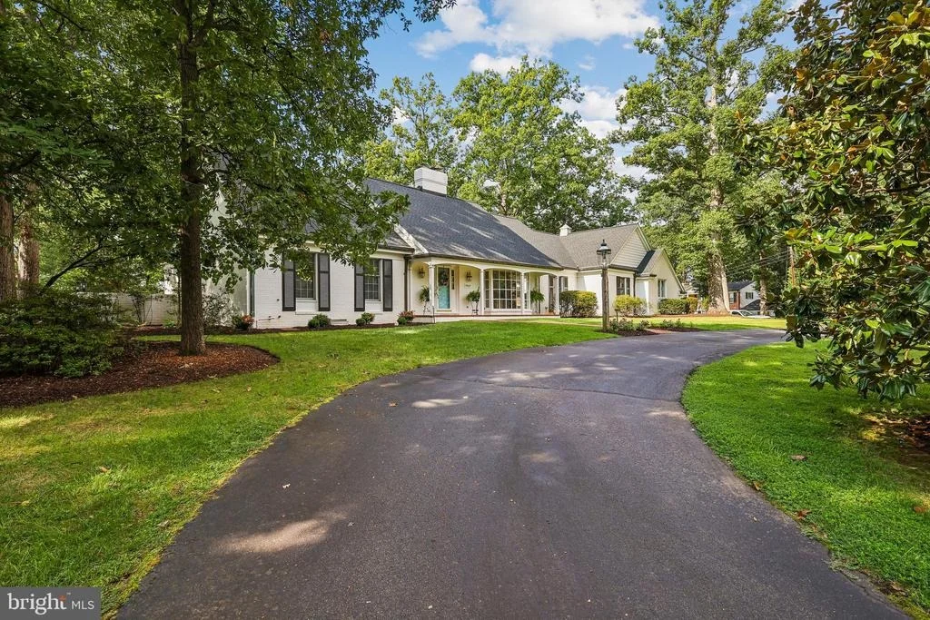 Photo of 9507 NELSON LANE