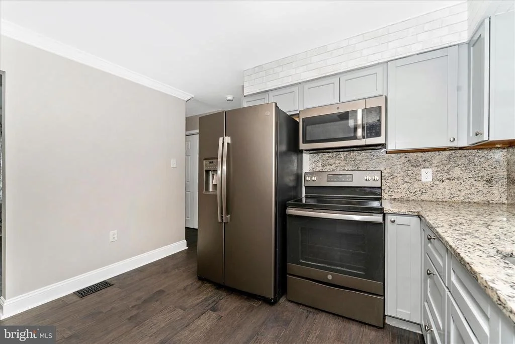 Photo of 301 LANAFIELD DRIVE