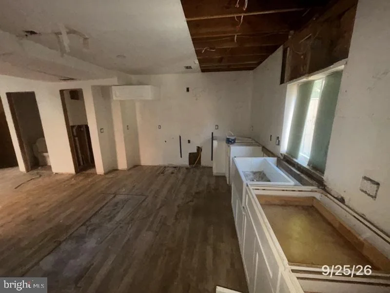 Photo of 749 ADRIAN STREET SE
