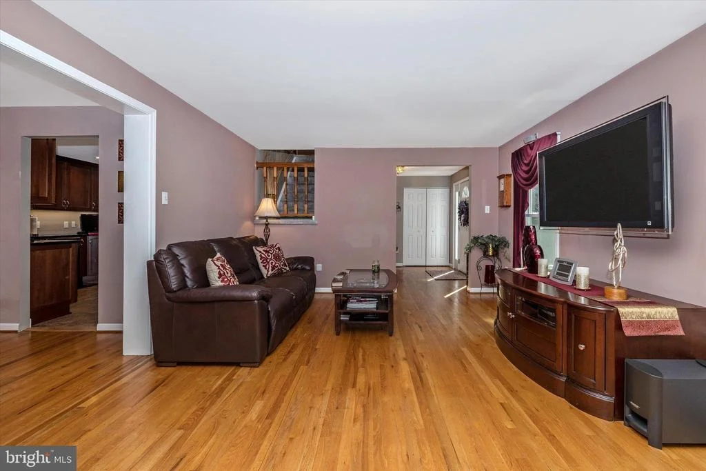 Photo of 4824 OLD MIDDLETOWN
