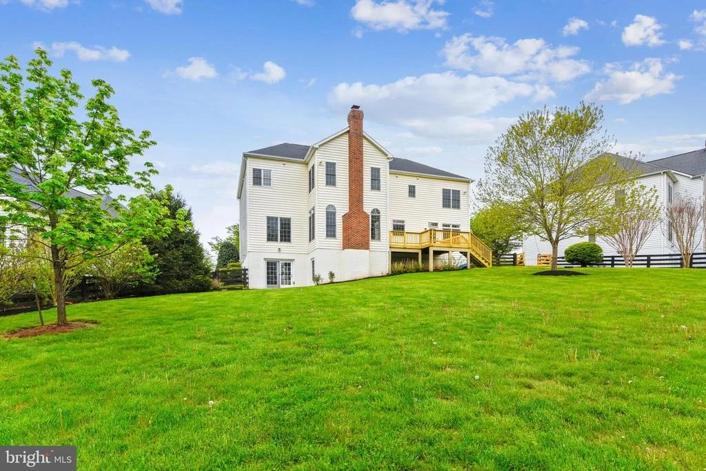 Photo of 24188 SPRING MEADOW CIRCLE