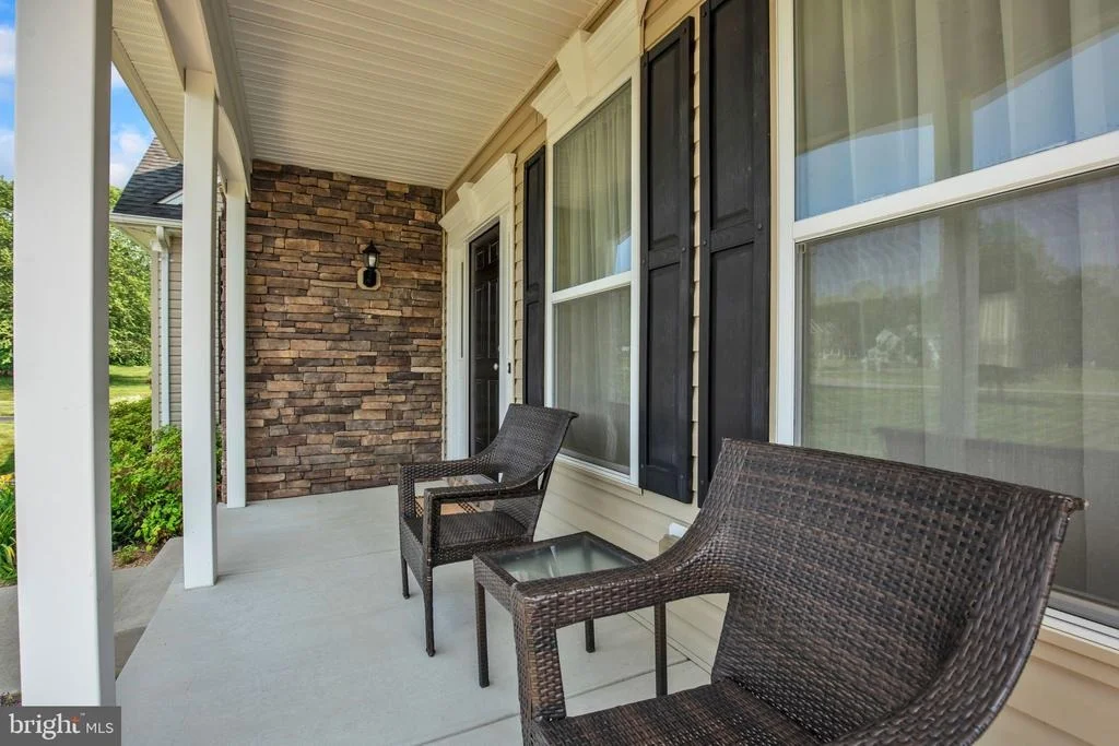Photo of 2058 BAYTHORNE ROAD