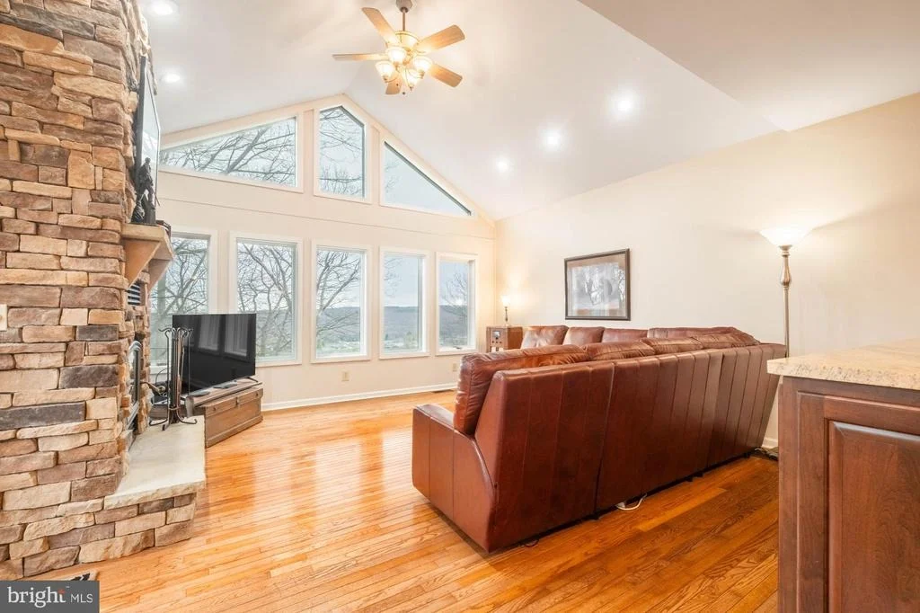 Photo of 790 SUNSET RIDGE DRIVE