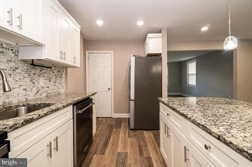 Photo of 5107 LAUREL AVENUE