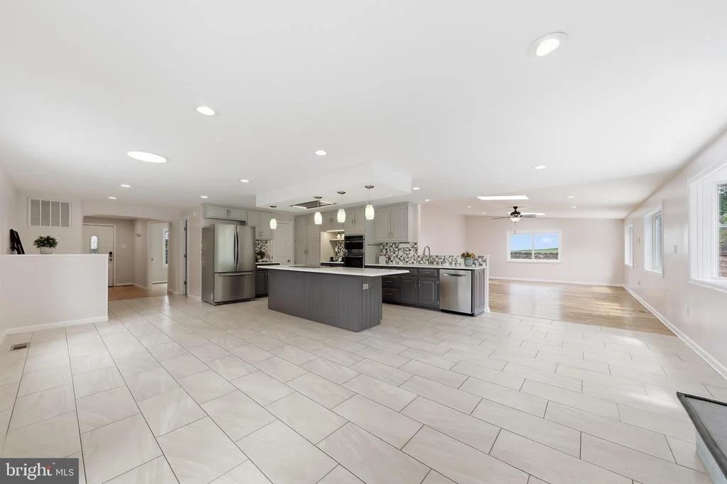 Photo of 6113 ELAINE DRIVE