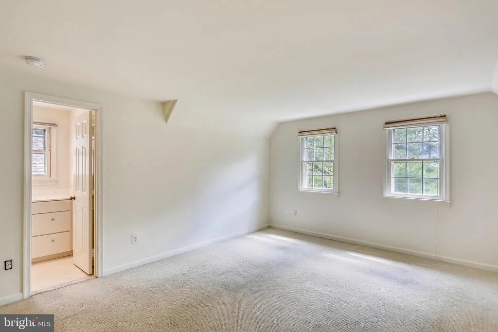 Photo of 8020 EXODUS DRIVE