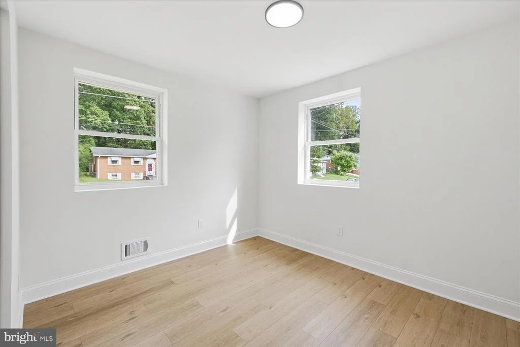 Photo of 9013 PINEHURST DRIVE