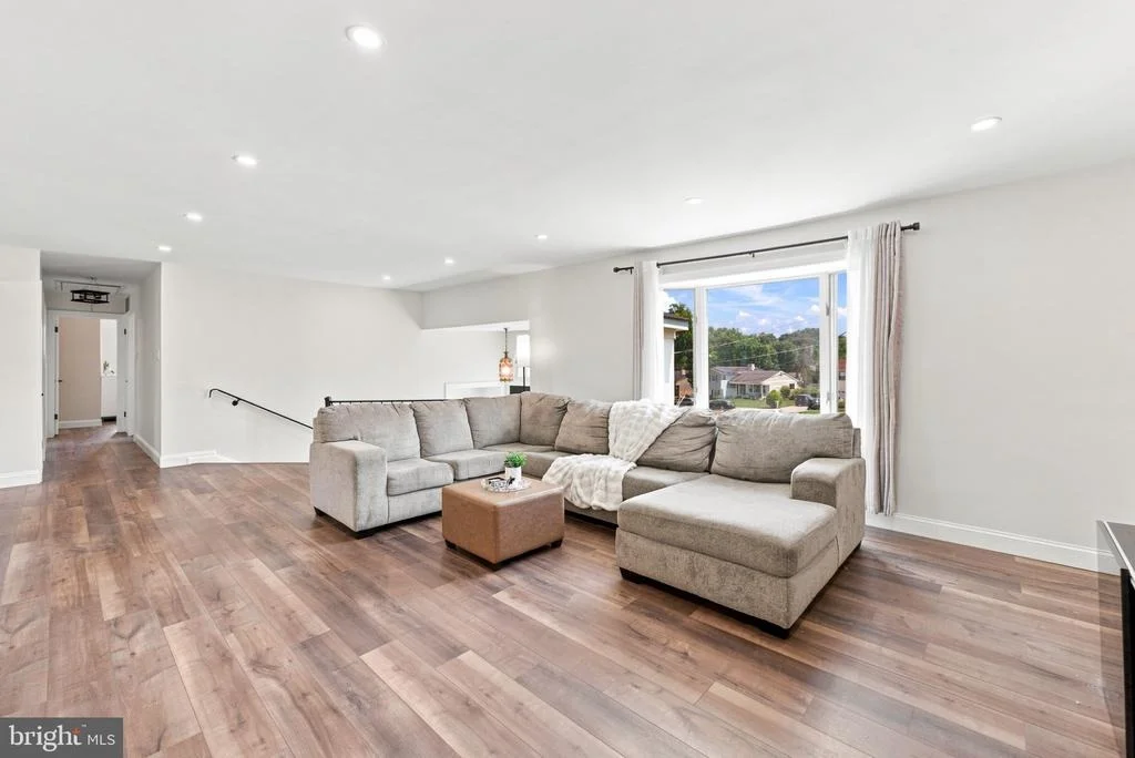 Photo of 9 BUCKNELL DRIVE
