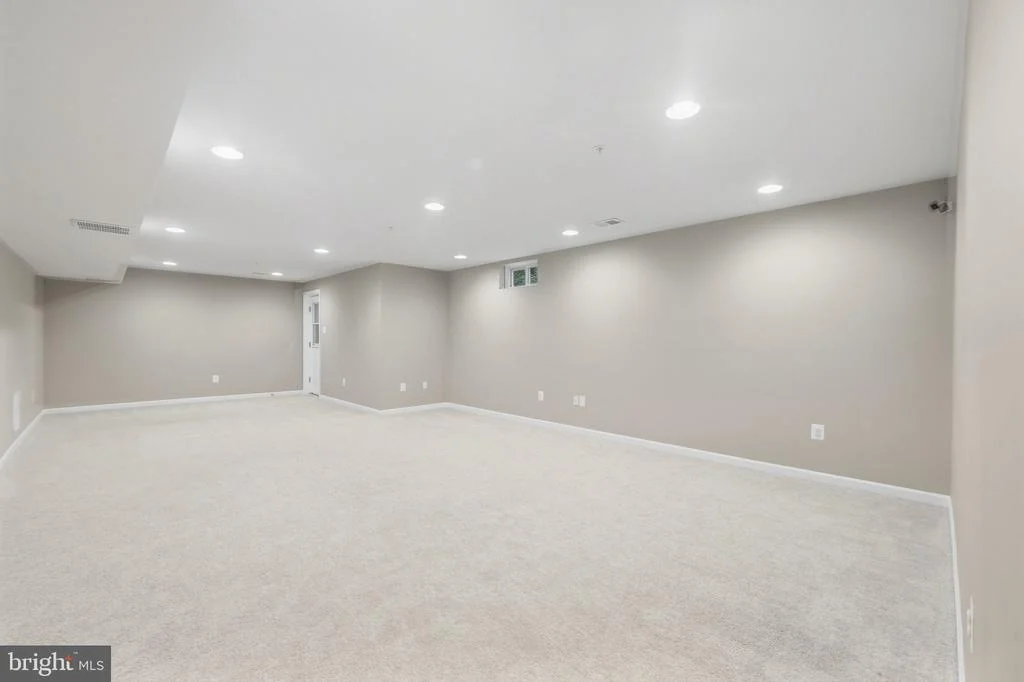 Photo of 3012 LAKE FOREST DRIVE