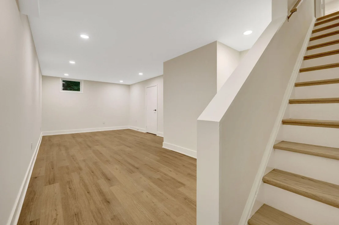 Photo of 1132 SPRINGVALE ROAD