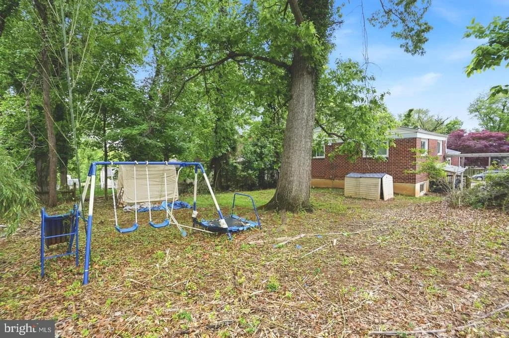 Photo of 5908 WINNER AVENUE