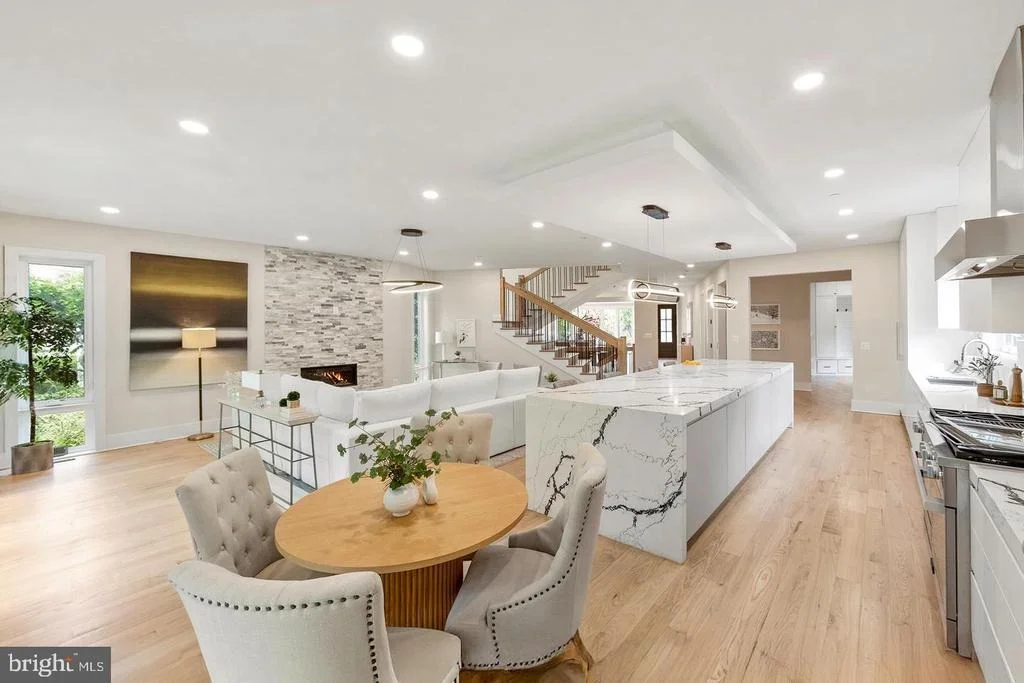 Photo of 3706 SPRING STREET