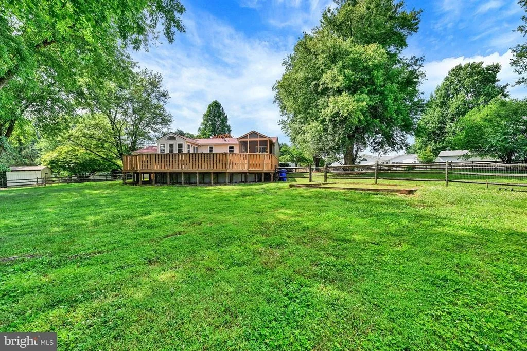 Photo of 16555 OLD FREDERICK ROAD