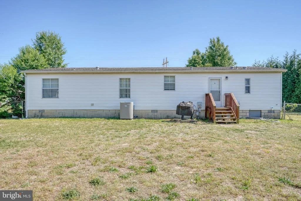Photo of 6195 WATSON ROAD