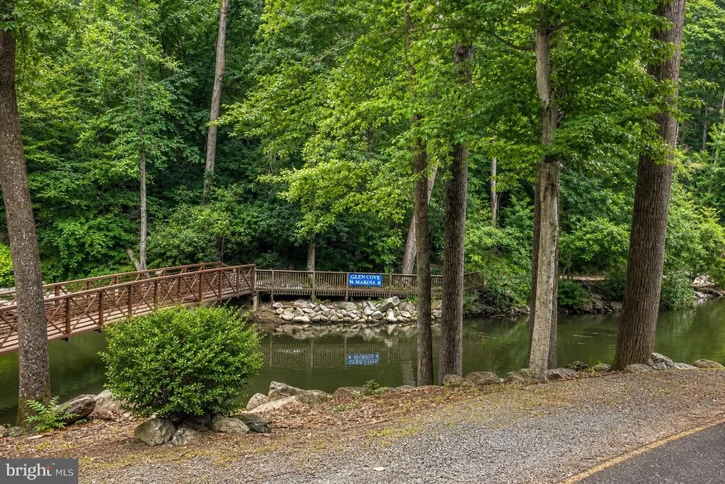 Photo of 4255 AUER LANE