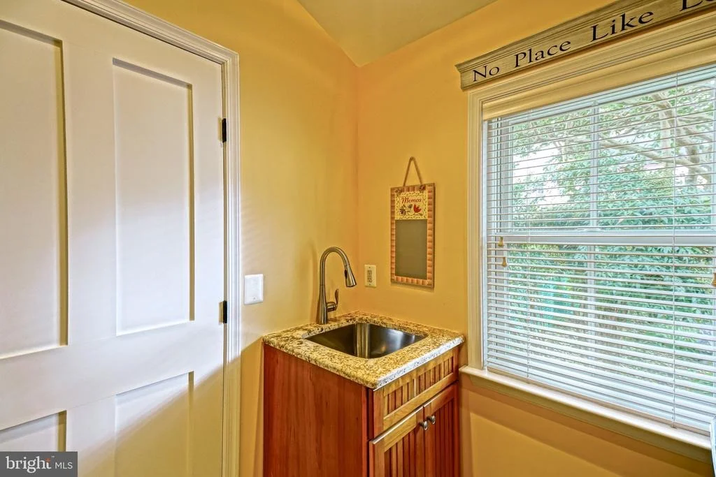 Photo of 519 KINGS HIGHWAY