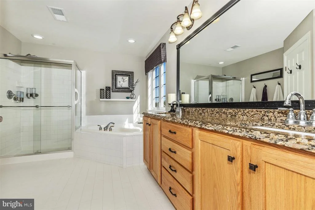 Photo of 610 GLENBROOK DRIVE