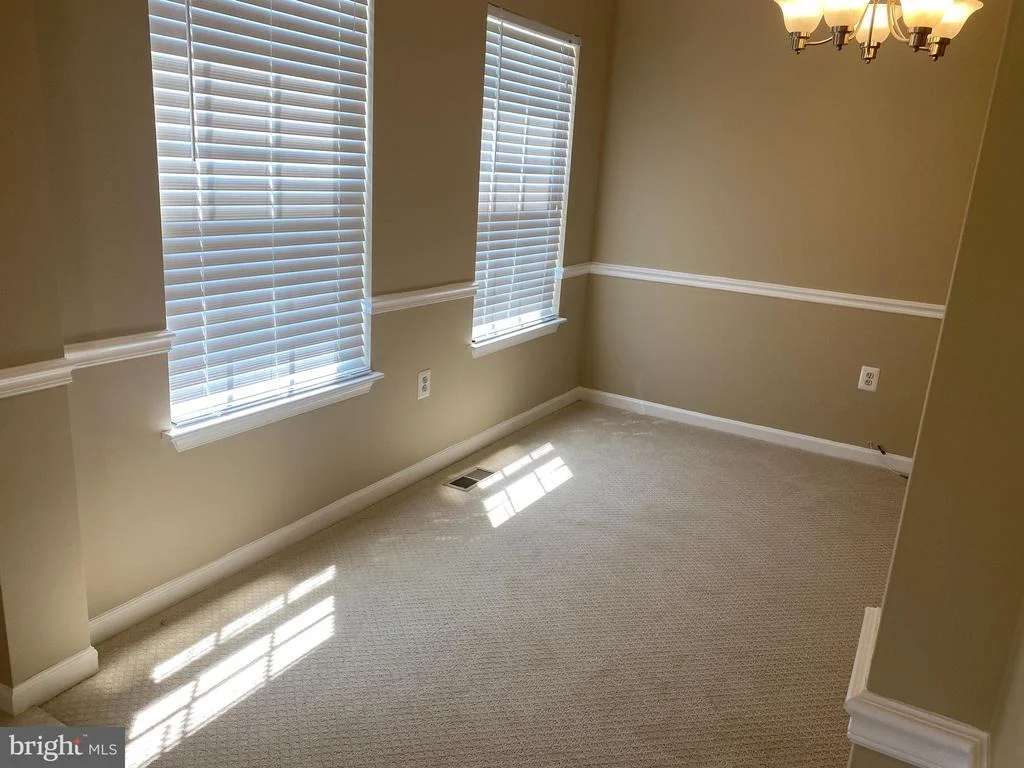 Photo of 5442 SIR DOUGLAS DRIVE