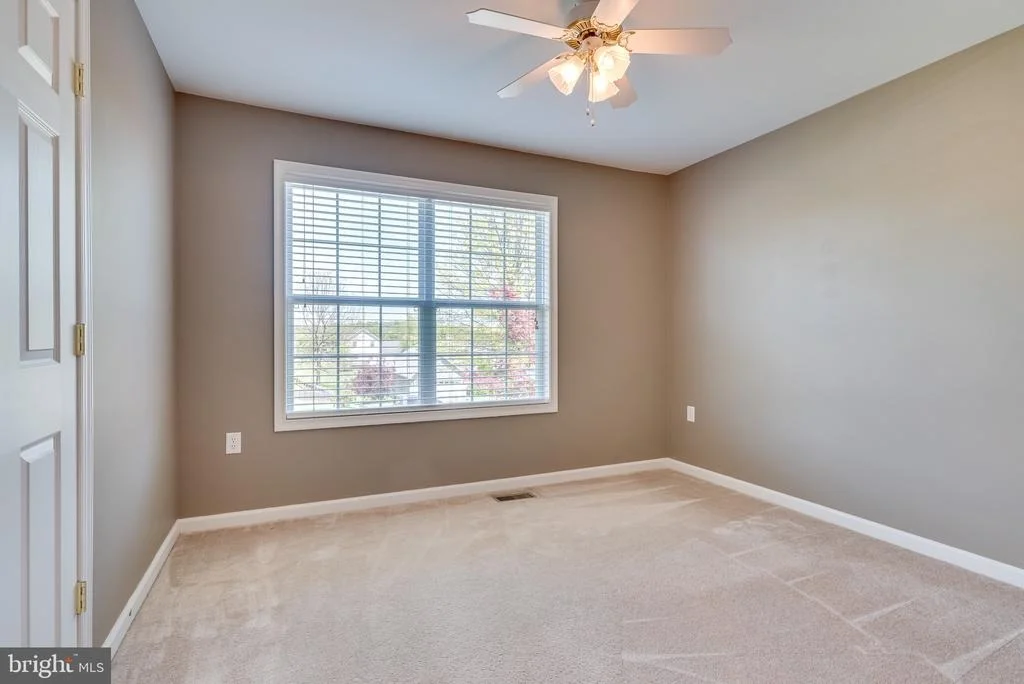 Photo of 476 OAK LEE