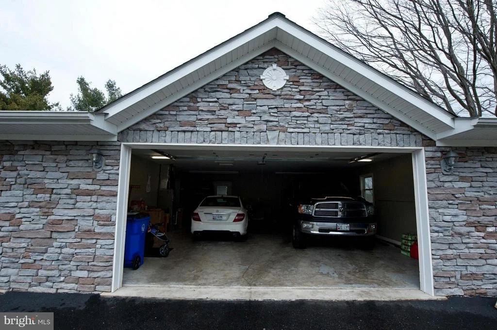 Photo of 5002 LEE HILL CIRCLE