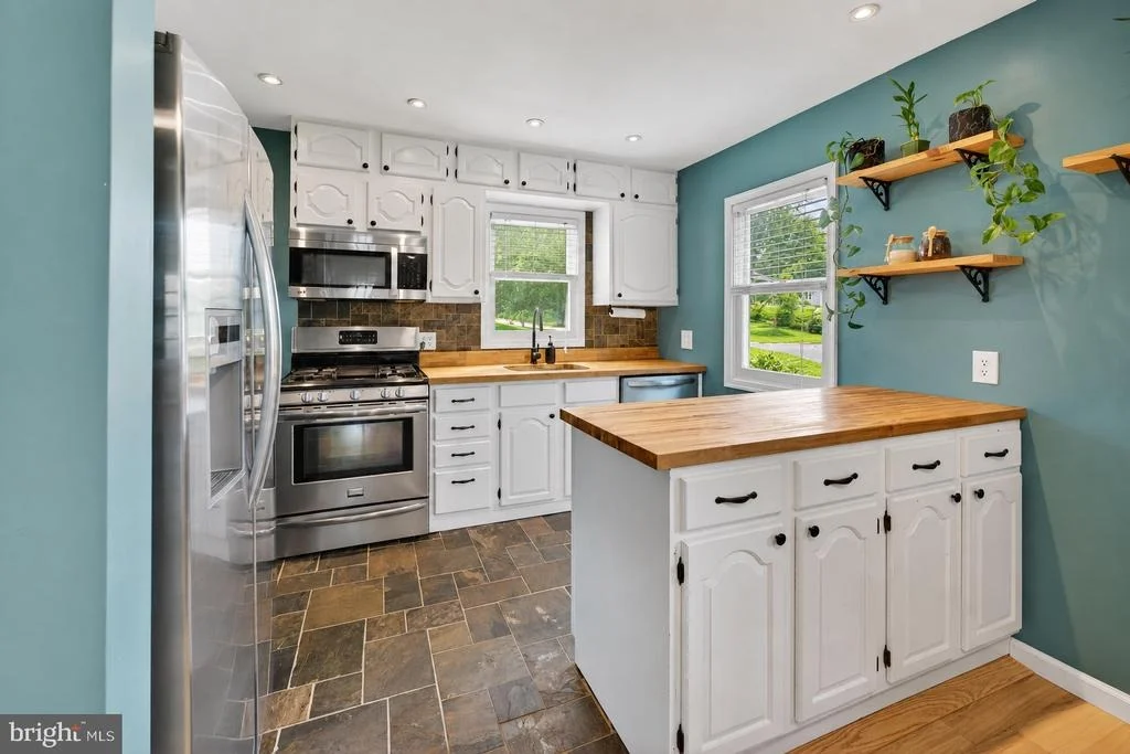 Photo of 148 EVERGREEN STREET
