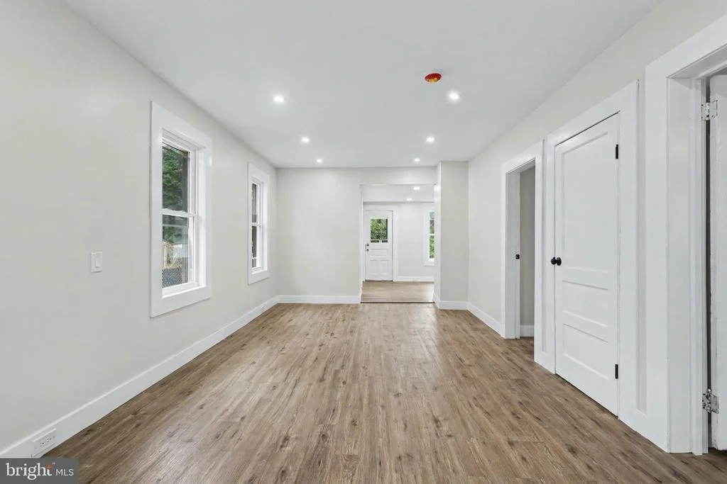 Photo of 131 HAZEL AVENUE