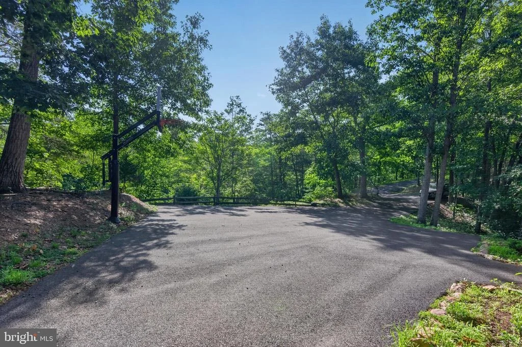 Photo of 14 VICKIE WAY