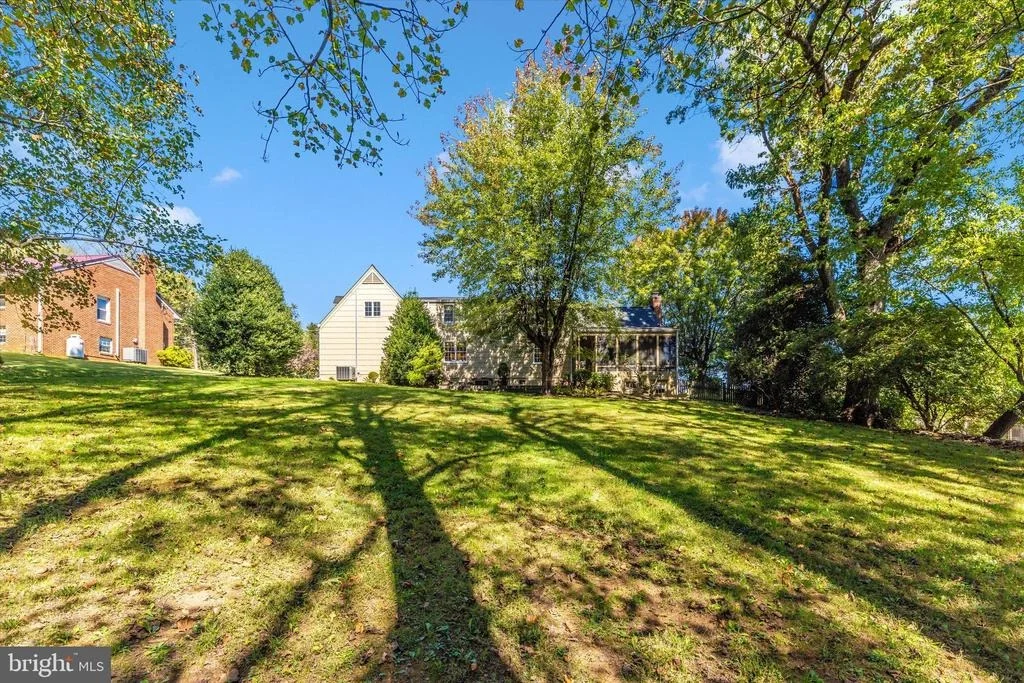 Photo of 5433 SHOOKSTOWN ROAD