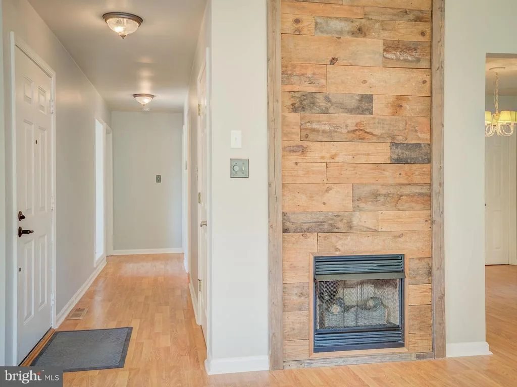 Photo of 370 WILETT DRIVE