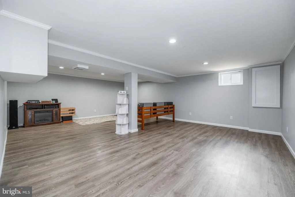 Photo of 15919 FAIRWAY DRIVE